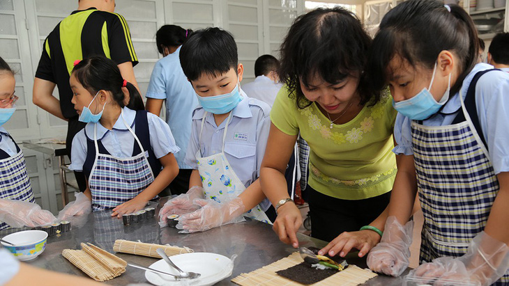 Nghệ thuật dạy con làm việc nhà - Ảnh 2.