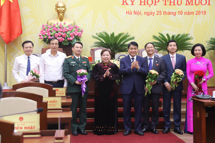 HĐND Hà Nội miễn nhiệm trưởng Ban Pháp chế hay chất vấn Nguyễn Hoài Nam - Ảnh 1.
