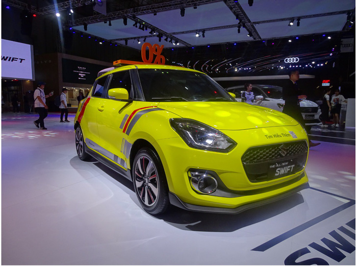 Chiêm ngưỡng vẻ thể thao của Suzuki Swift tại Triển lãm ô tô Việt Nam 2019 - Ảnh 1.