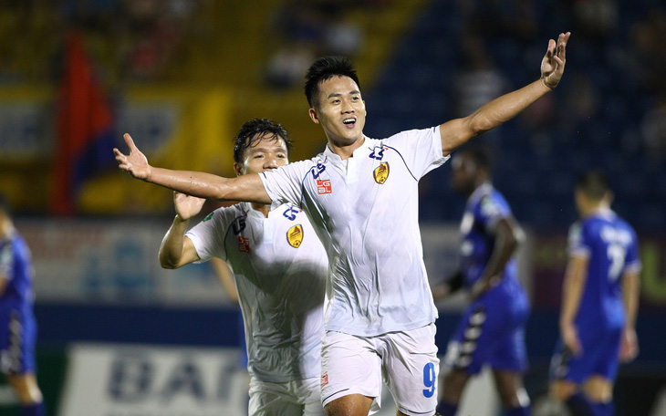 Hà Minh Tuấn ghi bàn trước khi lên tập trung đội tuyển Việt Nam