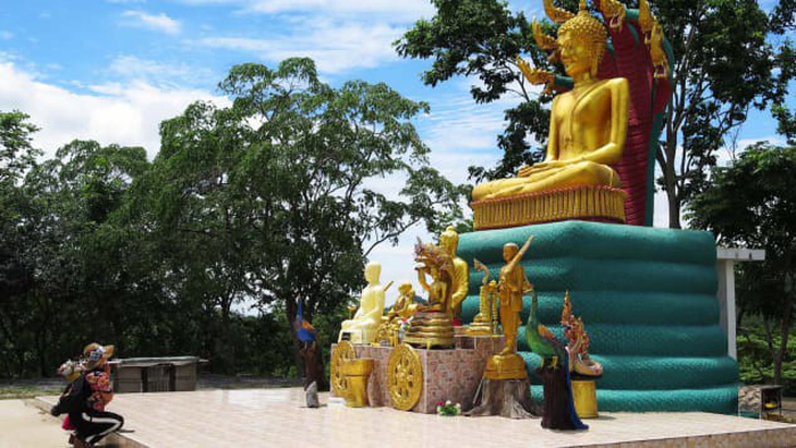Người ngoài hành tinh nói chuyện Phật pháp ở vùng quê Thái Lan? - Ảnh 2.