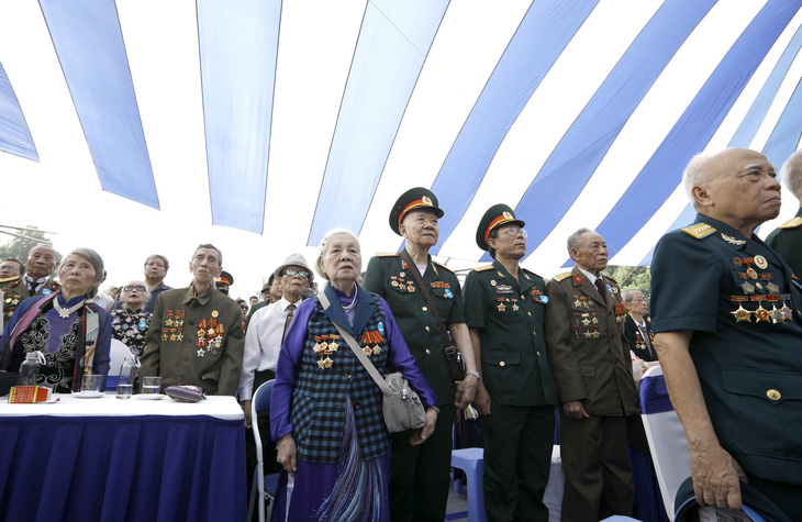 Tái hiện lễ chào cờ lịch sử đầu tiên khi Hà Nội được giải phóng - Ảnh 7.