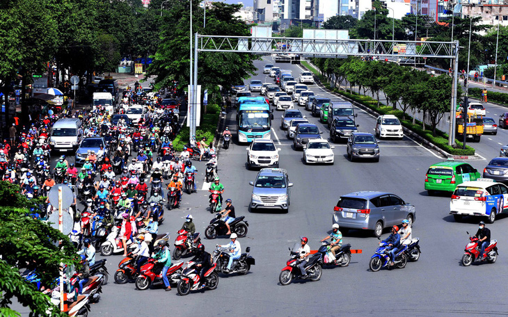 Sửa đường Nguyễn Hữu Cảnh: khó tránh cảnh kẹt xe trầm trọng
