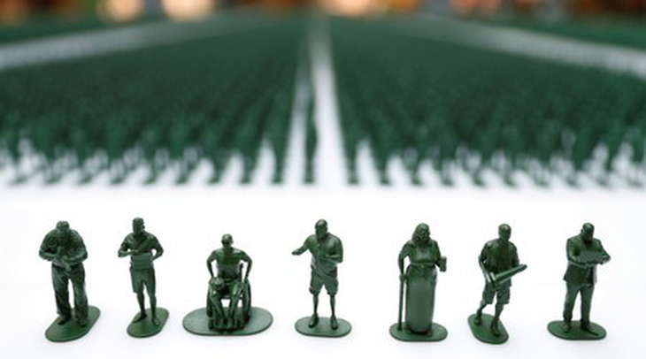 40.000 chú lính đồ chơi khắc họa thân phận người lính giải ngũ - Ảnh 1.