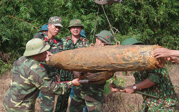 Xử lý thành công quả bom nặng 226kg ở Quảng Bình