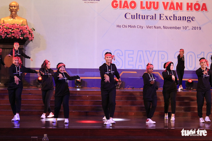 Đại biểu SSEAYP hò reo cùng những ca khúc Việt - Ảnh 4.