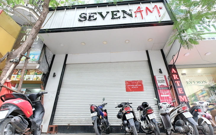 VIdeo: Hàng loạt cửa hàng Seven.AM đóng cửa sau khi bị kiểm tra