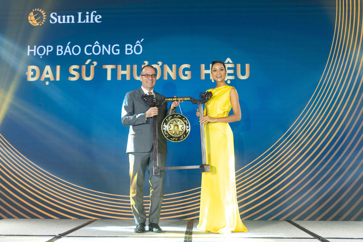 Hoa hậu HHen Niê chinh phục chúng tôi bằng cảm hứng từ chính cuộc đời - Ảnh 1.