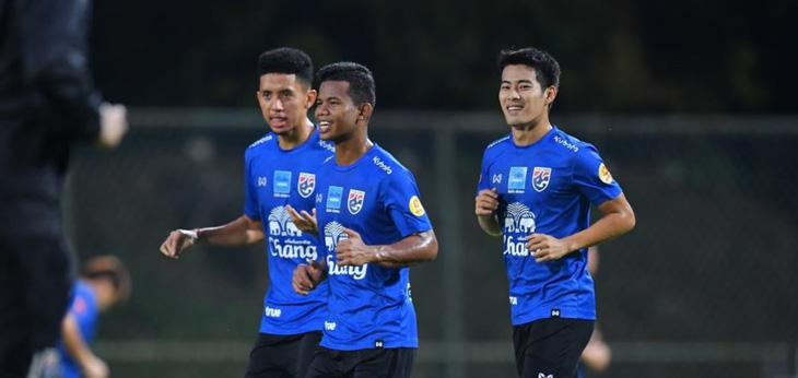Tiền vệ Sarach Yooyen: Thái quyết gom sạch 6 điểm trước Malaysia và Việt Nam - Ảnh 1.