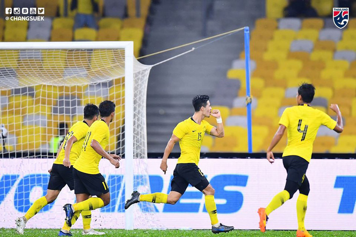 Thái chết nghẹn khi thua ngược Malaysia 1-2 - Ảnh 1.