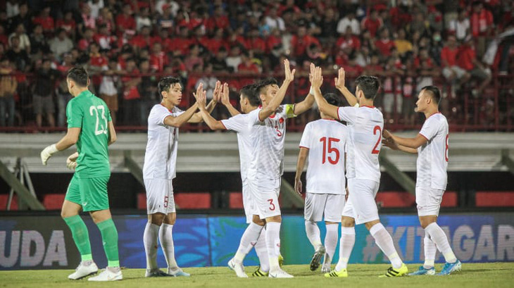 Liên đoàn Bóng đá châu Á: Việt Nam hướng đến 3 điểm trước UAE - Ảnh 1.