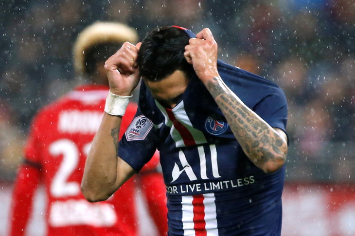 Phung phí cơ hội, PSG thua ngược đội chót bảng Dijon - Ảnh 1.