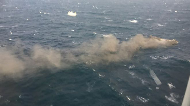 Yêu cầu báo cáo vụ 6 thuyền viên Việt Nam mất tích do tàu cháy ở Hàn Quốc - Ảnh 1.