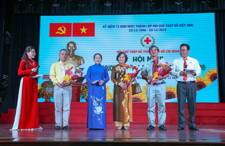 TP.HCM tuyên dương 73 điển hình Hoa việc thiện năm 2019 - Ảnh 2.