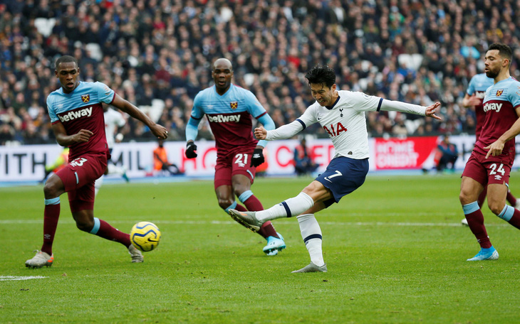Tottenham thắng vất vả West Ham trong ngày ra mắt của HLV Mourinho