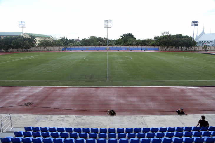 Ngắm sân Binan chỉ có 3.300 chỗ ngồi mà U22 Việt Nam sẽ thi đấu - Ảnh 3.