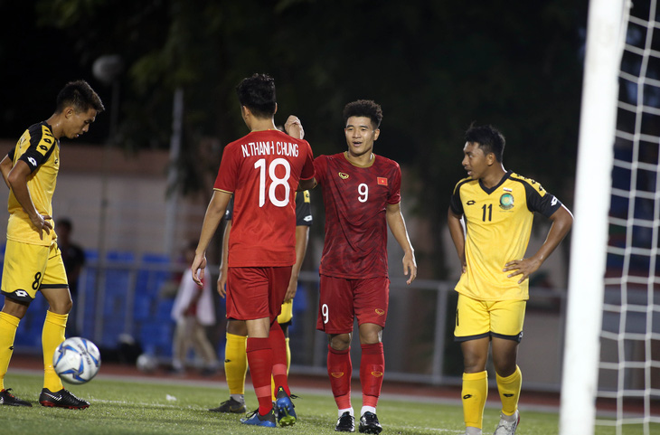 Hà Đức Chinh ghi 3 hay 4 bàn vào lưới U22 Brunei? - Ảnh 2.