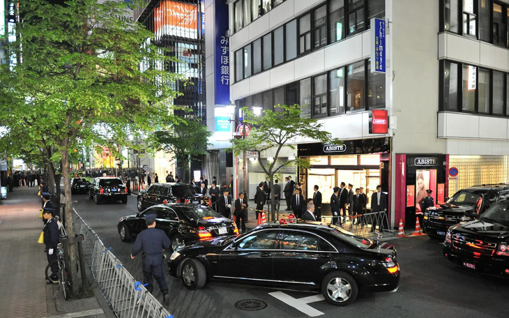 Nhà hàng sushi nổi tiếng nhất của Nhật bị loại khỏi Michelin Guide - Ảnh 2.