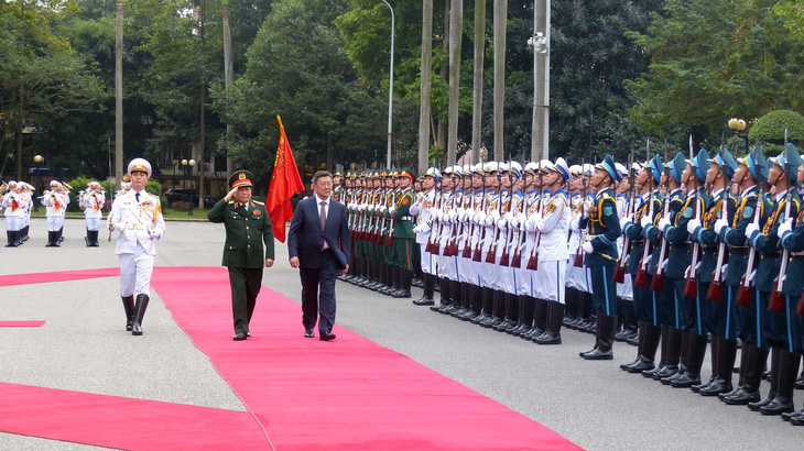 Việt Nam - Mông Cổ ký thỏa thuận hợp tác về quốc phòng - Ảnh 2.