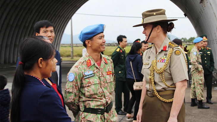 Nữ tùy viên quốc phòng Úc: Tôi có duyên sâu sắc với Việt Nam - Ảnh 2.
