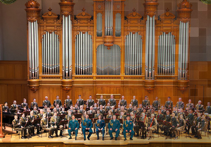 Dàn nhạc Lực lượng vệ binh quốc gia Nga lần đầu tiên biểu diễn tại Việt Nam - Ảnh 1.
