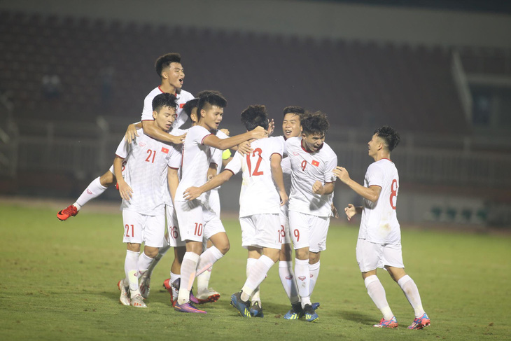 Việt Nam thắng Mông Cổ 3-0 ở trận ra quân vòng loại Giải U19 châu Á 2020 - Ảnh 1.