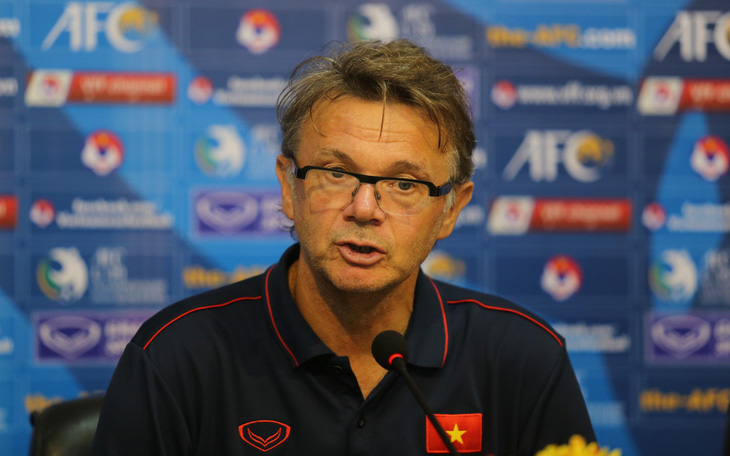 HLV Philippe Troussier: ‘U19 Việt Nam lẽ ra đã ghi nhiều bàn hơn’