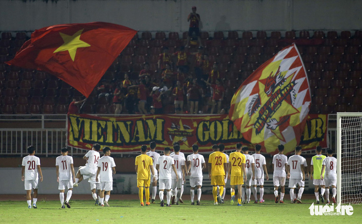 Sân Thống Nhất vắng tanh ngày U19 Việt Nam mở màn vòng loại châu Á 2020 - Ảnh 7.