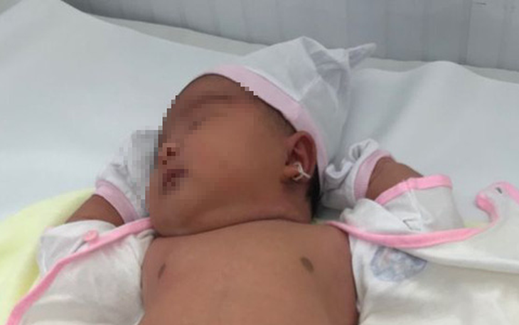 Bệnh viện quận 11 đón bé gái chào đời nặng 5,2kg