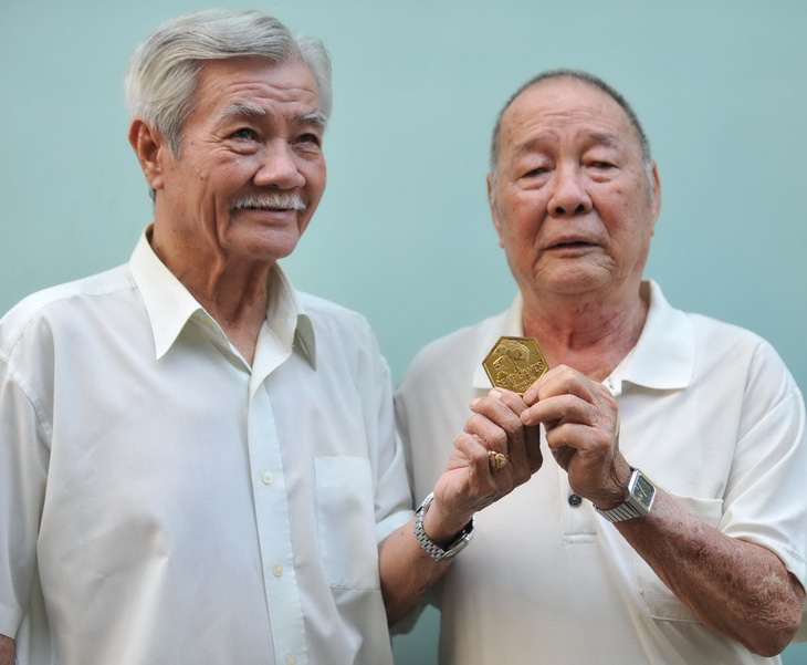 Chứng nhân 60 năm của chiếc huy chương vàng bóng đá SEA Games - Ảnh 1.