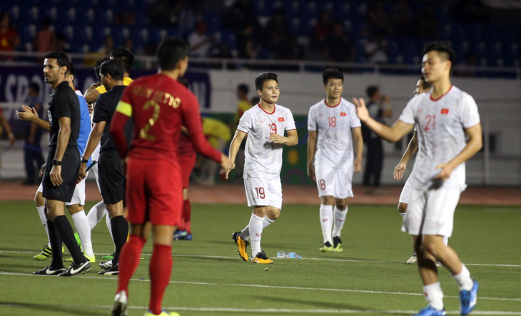 Quang Hải lỡ cơ hội thi đấu trong phút cuối trận thắng U22 Indonesia - Ảnh 6.