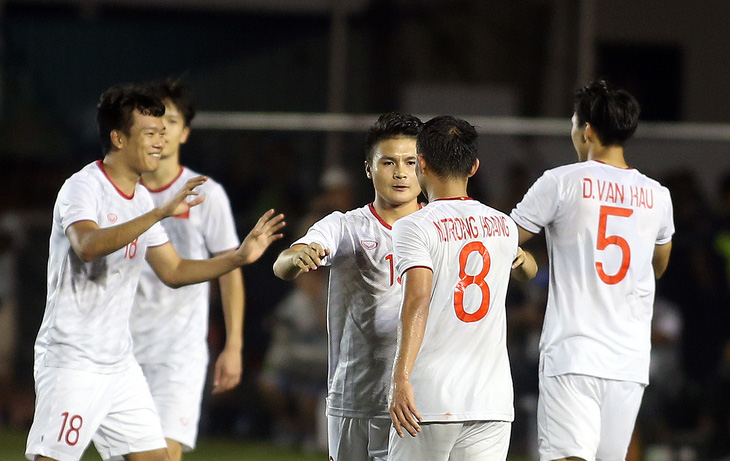 Quang Hải lỡ cơ hội thi đấu trong phút cuối trận thắng U22 Indonesia - Ảnh 8.