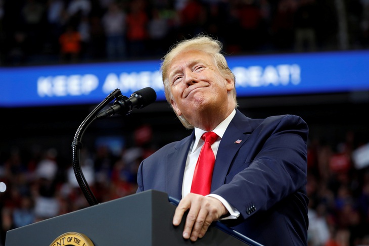 Ông Trump đá xéo Nhân vật của năm 2019 Greta Thunberg - Ảnh 1.