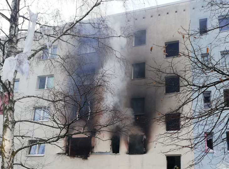 Nổ lớn tại tòa nhà chung cư Đức, ít nhất 25 người bị thương - Ảnh 1.