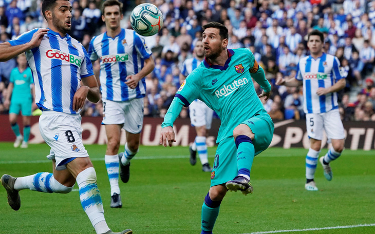 Messi chơi mờ nhạt, Barcelona bị cầm chân