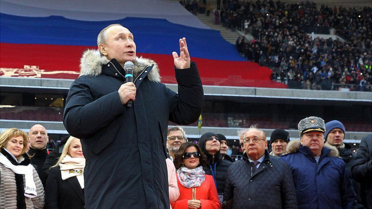 Nhìn lại 20 năm lãnh đạo của ông Putin qua 20 bức ảnh - Ảnh 2.