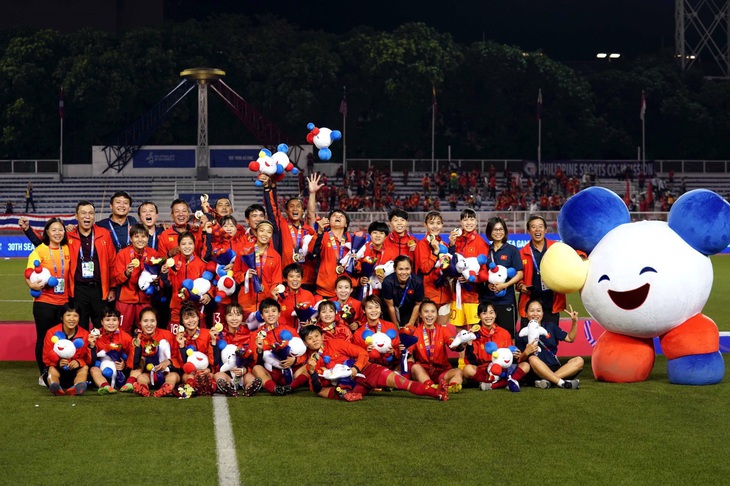 VinaPhone miễn phí dịch vụ cho gia đình vận động viên giành huy chương tại SEA Games 30 - Ảnh 2.