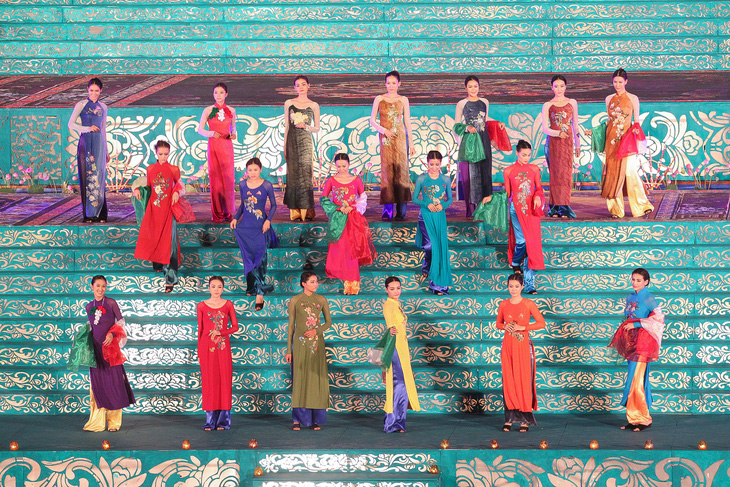 Trước tuyên bố từ Trung Quốc, Huế tôn vinh người khai sinh áo dài: chúa Nguyễn Phúc Khoát - Ảnh 1.
