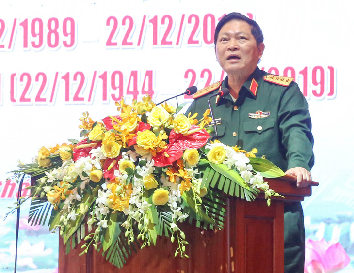 Bộ trưởng Ngô Xuân Lịch mong cán bộ quân đội nghỉ hưu chia sẻ kinh nghiệm - Ảnh 1.