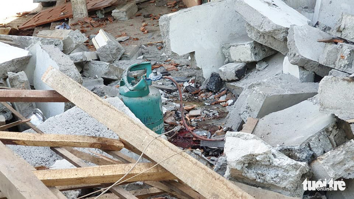 Thêm 1 người chết trong vụ nổ lớn gây sập nhà tại Nghệ An - Ảnh 1.