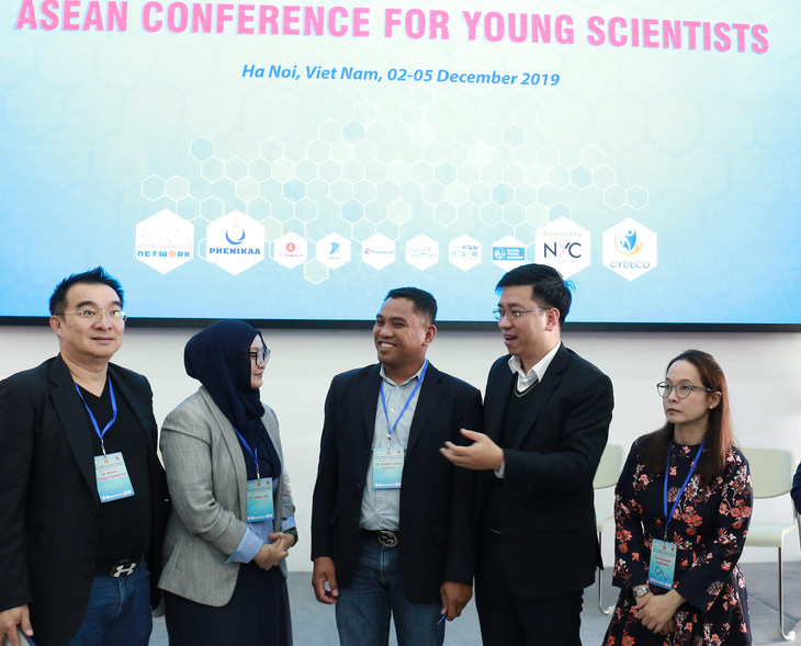 Chính thức khai mạc Hội nghị các nhà khoa học trẻ ASEAN tại Hà Nội - Ảnh 1.