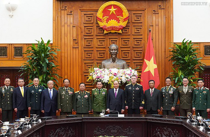 Thủ tướng tiếp lãnh đạo quân đội các nước dự kỷ niệm 75 năm thành lập Quân đội nhân dân - Ảnh 1.