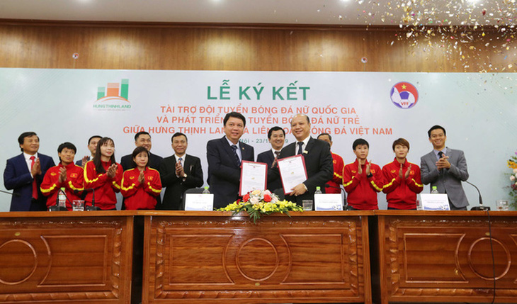 Hưng Thịnh Land tài trợ cho bóng đá nữ Việt Nam 100 tỉ đồng - Ảnh 1.