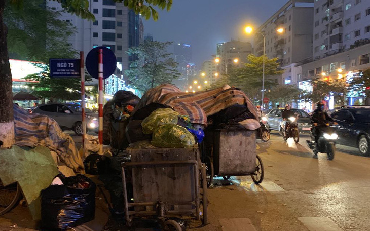 Hà Nội hỏa tốc 