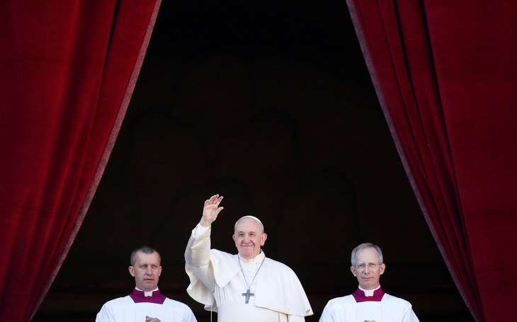Giáo hoàng Francis cầu hòa bình cho thế giới - Ảnh 1.
