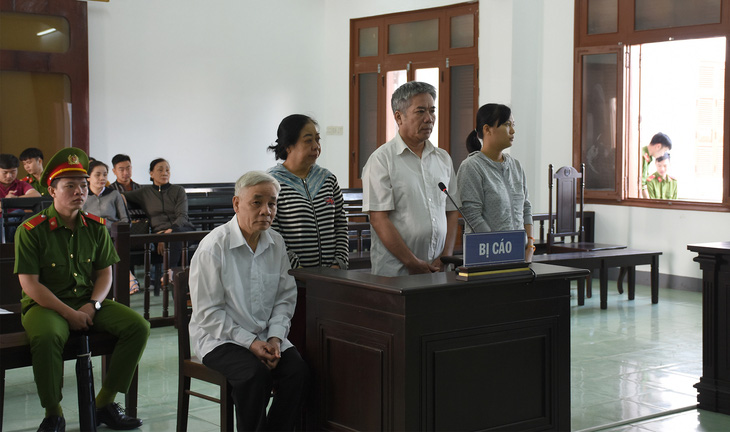 Viện kiểm sát bác đề nghị miễn trách nhiệm hình sự cho cựu chánh án Phú Yên - Ảnh 2.