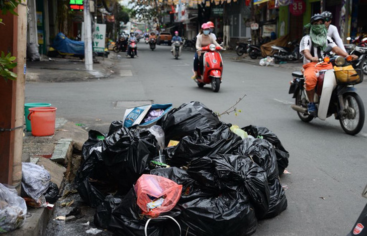 WWF: 30% hộ gia đình ở Việt Nam đã phân loại rác, hộ kinh doanh làm ngơ - Ảnh 1.