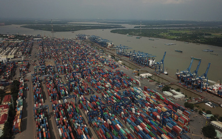 Việt Nam năm thứ 2 liên tiếp tăng trưởng trên 7%, xuất nhập khẩu vượt 500 tỉ USD
