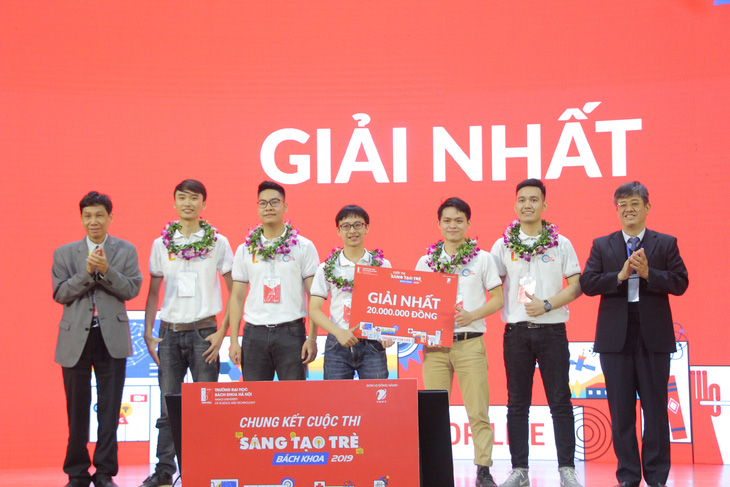 Máy lấy tơ sen đầu tiên tại Việt Nam đoạt giải nhất sáng tạo trẻ - Ảnh 2.