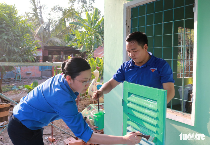 Các hoạt động chào mừng kỷ niệm 90 năm thành lập Đảng - Ảnh 4.